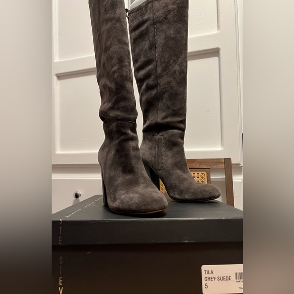 Steve Madden Boots - Picture 1 of 9